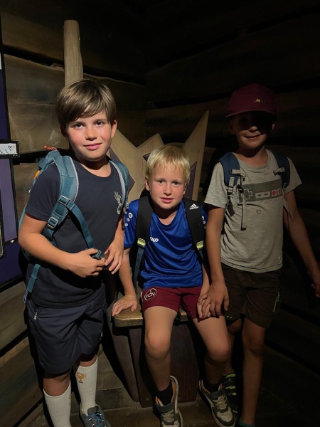 a936b6d1-f0d9-426c-ba95-be25619e38fe