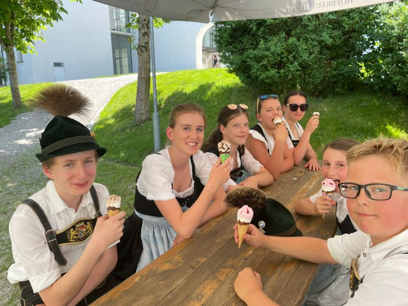 03f6d91c-f049-4179-a532-eff8ecdfb343