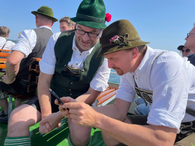 5ff41b07-fa5f-4294-a80c-af3592b6d8a8