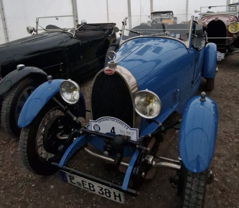 Feldwieser Jugend begrüßt Europas Bugatttisten